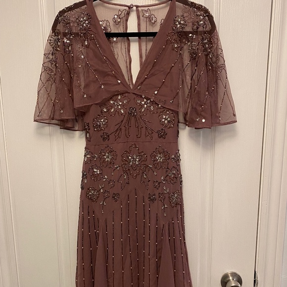 Evening gown - Picture 1 of 1